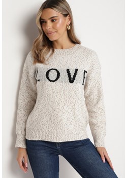 Jasnobeżowy Klasyczny Sweter z Napisem i Ściągaczami Haccate ze sklepu Born2be Odzież w kategorii Swetry damskie - zdjęcie 164899836