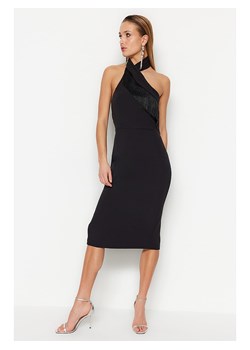 trendyol Sukienka w kolorze czarnym ze sklepu Limango Polska w kategorii Sukienki - zdjęcie 164902248