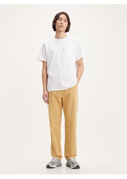 Levi´s Spodnie chino &quot;EZ Taper II&quot; w kolorze beżowym ze sklepu Limango Polska w kategorii Spodnie męskie - zdjęcie 164903895