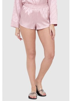 JUICY COUTURE Różowe satynowe szorty piżamowe w logo, Wybierz rozmiar L ze sklepu outfit.pl w kategorii Piżamy damskie - zdjęcie 165007285