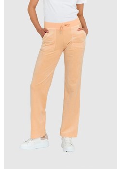 JUICY COUTURE Klasyczne welurowe spodnie dresowe del ray w brzoskwiniowym kolorze, Wybierz rozmiar XS ze sklepu outfit.pl w kategorii Spodnie damskie - zdjęcie 165007796