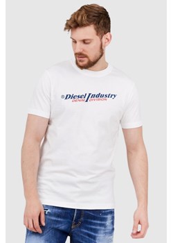 DIESEL Biały t-shirt męski z granatowym logo, Wybierz rozmiar L ze sklepu outfit.pl w kategorii T-shirty męskie - zdjęcie 165013799