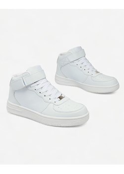 Royalfashion Sportowe sneakersy damskie w kolorze białym Futtes ze sklepu royalfashion.pl w kategorii Trampki damskie - zdjęcie 165030087