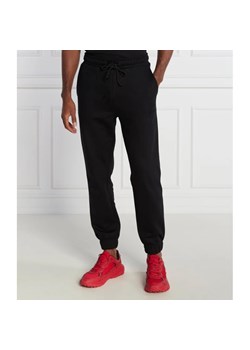 HUGO Spodnie dresowe Dchard | Regular Fit ze sklepu Gomez Fashion Store w kategorii Spodnie męskie - zdjęcie 165031296