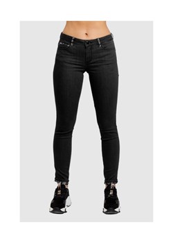 GUESS Czarne jeansy damskie Cosy phyton, Wybierz rozmiar 25/30 ze sklepu outfit.pl w kategorii Jeansy damskie - zdjęcie 165142929