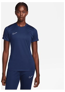 Damka koszulka piłkarska z krótkim rękawem Nike Dri-FIT Academy - Niebieski ze sklepu Nike poland w kategorii Bluzki damskie - zdjęcie 165166385
