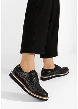Czarne oxfordy damskie skórzane Casilas V5 ze sklepu Zapatos w kategorii Półbuty damskie - zdjęcie 165298099