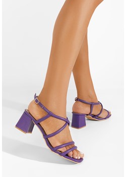Fioletowe sandały na słupku Clemena ze sklepu Zapatos w kategorii Sandały damskie - zdjęcie 165299008