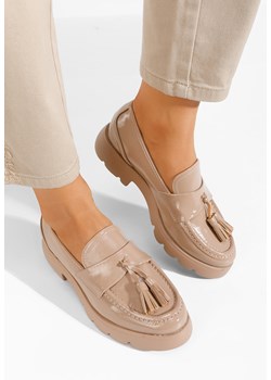 Beżowe mokasyny na grubej podeszwie Laratta ze sklepu Zapatos w kategorii Mokasyny damskie - zdjęcie 165300925
