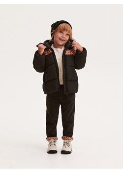 Reserved - Pikowana kurtka z efektem reflective - czarny ze sklepu Reserved w kategorii Kurtki dziewczęce - zdjęcie 165341245