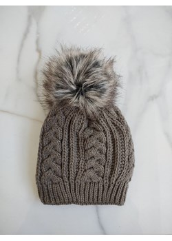 brązowa zimowa czapka blanka z warkoczowym splotem ze sklepu STYLOWO w kategorii Czapki zimowe damskie - zdjęcie 165355488