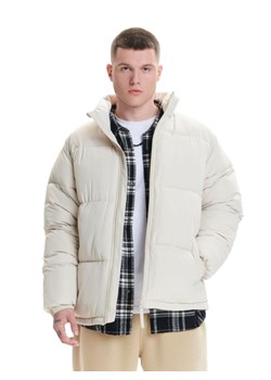 Cropp - Kremowa pikowana kurtka - kremowy ze sklepu Cropp w kategorii Kurtki męskie - zdjęcie 165384017