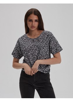 Koszulka CORNELLA Biały-Czarny XS ze sklepu Diverse w kategorii Bluzki damskie - zdjęcie 165532798