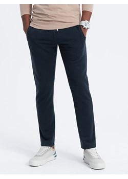 Spodnie męskie dresowe z prostą nogawką - granatowe V2 OM-PABS-0155 ze sklepu ombre w kategorii Spodnie męskie - zdjęcie 165581318