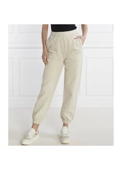 Tommy Jeans Spodnie dresowe CLASSICS EXT | Relaxed fit ze sklepu Gomez Fashion Store w kategorii Spodnie damskie - zdjęcie 165591499