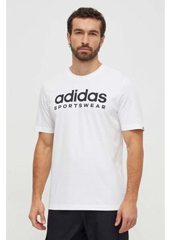 adidas t-shirt bawełniany męski kolor biały z nadrukiem IW8835 ze sklepu ANSWEAR.com w kategorii T-shirty męskie - zdjęcie 165598905