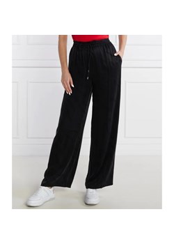 HUGO Spodnie Hasabella | Regular Fit ze sklepu Gomez Fashion Store w kategorii Spodnie damskie - zdjęcie 165599339
