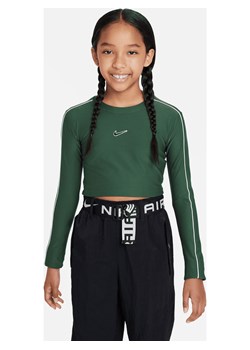 Koszulka o skróconym kroju z długim rękawem dla dużych dzieci (dziewcząt) Nike Sportswear - Zieleń ze sklepu Nike poland w kategorii Bluzy dziewczęce - zdjęcie 165608288