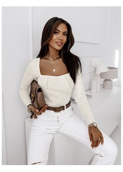 Sweterek z dużym dekoltem - EMITA - biały ze sklepu magmac.pl w kategorii Swetry damskie - zdjęcie 165653165