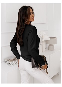 Elegancka bluzka z przekładanym dekoltem XARIA - czarna ze sklepu magmac.pl w kategorii Bluzki damskie - zdjęcie 165654375