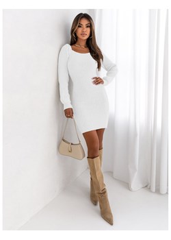 Sweterkowa sukienka z bufkami WARM - biała ze sklepu magmac.pl w kategorii Sukienki - zdjęcie 165656555