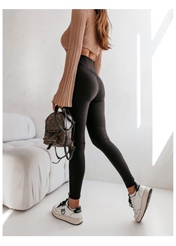 Wp prążkowane legginsy push up MADDA - czarne ze sklepu magmac.pl w kategorii Spodnie damskie - zdjęcie 165657529