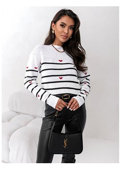 Sweter w paski z serduszkami CADENCE - biały ze sklepu magmac.pl w kategorii Swetry damskie - zdjęcie 165657577
