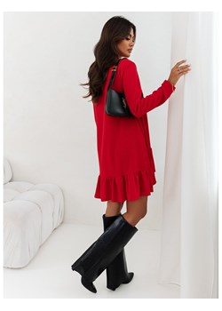 Oversizowa sukienka z falbaną AVNI - czerwona ze sklepu magmac.pl w kategorii Sukienki - zdjęcie 165657855
