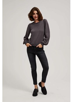 Sweter z bufiastymi rękawami i metaliczną nitką ze sklepu Moodo.pl w kategorii Swetry damskie - zdjęcie 165663817
