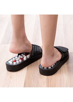 InnovaGoods Kapcie do masażu stóp w kolorze czarnym - id: 13047890 - marki Innovagoods - 165677908 InnovaGoods Kapcie do masażu stóp w kolorze czarnym ze sklepu Limango Polska w kategorii Kapcie damskie - zdjęcie 165677908