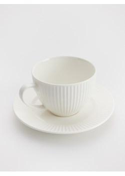 Reserved - Porcelanowa filiżanka ze spodkiem - biały ze sklepu Reserved w kategorii Filiżanki - zdjęcie 165686057