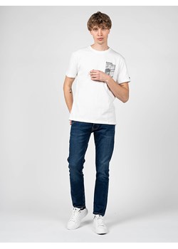 Pepe Jeans T-shirt "Shye" | PM508495 | Shye | Mężczyzna | Biały ze sklepu ubierzsie.com w kategorii T-shirty męskie - zdjęcie 165687897