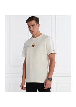 Tommy Jeans T-shirt LINEAR FIRE FLAG | Relaxed fit ze sklepu Gomez Fashion Store w kategorii T-shirty męskie - zdjęcie 165707219