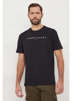 Tommy Jeans t-shirt bawełniany kolor czarny z aplikacją DM0DM17993 ze sklepu ANSWEAR.com w kategorii T-shirty męskie - zdjęcie 165709937