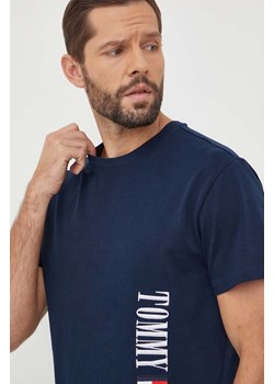 Tommy Jeans t-shirt bawełniany męski kolor granatowy z aplikacją DM0DM18295 ze sklepu ANSWEAR.com w kategorii T-shirty męskie - zdjęcie 165709938