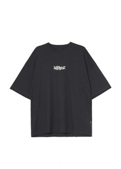 Cropp - Czarna koszulka ze srebrną aplikacją - czarny ze sklepu Cropp w kategorii T-shirty męskie - zdjęcie 165740765