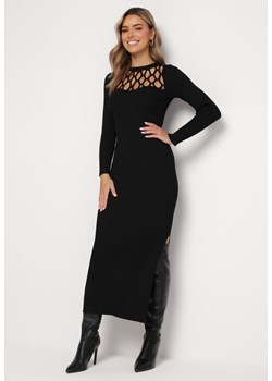 Czarna Prążkowana Sukienka Maxi z Ażurowym Wzorem i Wycięciem Zanelia ze sklepu Born2be Odzież w kategorii Sukienki - zdjęcie 165741539