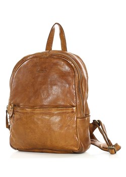Dwukomorowy plecak skórzany damski - MARCO MAZZINI brąz koniak ze sklepu Verostilo w kategorii Plecaki - zdjęcie 165746359