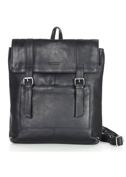 Plecak skórzany damski A4 z kieszenią - MARCO MAZZINI czarny ze sklepu Verostilo w kategorii Plecaki - zdjęcie 165746718