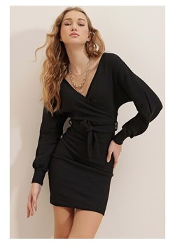 Trend Alacati Sukienka w kolorze czarnym ze sklepu Limango Polska w kategorii Sukienki - zdjęcie 165786676