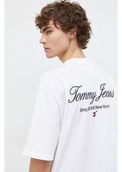 Tommy Jeans t-shirt bawełniany męski kolor biały z aplikacją DM0DM18273 ze sklepu ANSWEAR.com w kategorii T-shirty męskie - zdjęcie 165797638