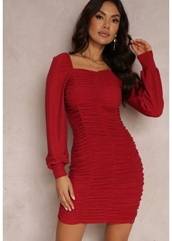 Czerwona Sukienka Błyszcząca z Marszczeniem i Kwadratowym Dekoltem Dehi ze sklepu Renee odzież w kategorii Sukienki - zdjęcie 166039305