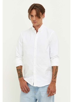 Samsoe Samsoe koszula bawełniana męska kolor biały regular z kołnierzykiem button-down ze sklepu PRM w kategorii Koszule męskie - zdjęcie 166042435