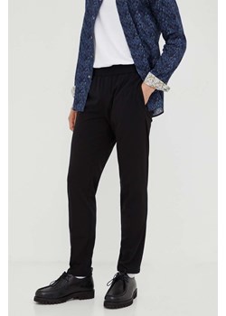 Samsoe Samsoe spodnie męskie kolor czarny dopasowane ze sklepu PRM w kategorii Spodnie męskie - zdjęcie 166042455