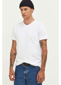 Samsoe Samsoe t-shirt bawełniany kolor biały gładki ze sklepu PRM w kategorii T-shirty męskie - zdjęcie 166042487
