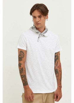 Samsoe Samsoe t-shirt bawełniany kolor biały gładki ze sklepu PRM w kategorii T-shirty męskie - zdjęcie 166042489