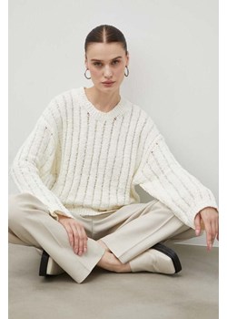 Samsoe Samsoe sweter damski kolor beżowy ze sklepu PRM w kategorii Swetry damskie - zdjęcie 166042675