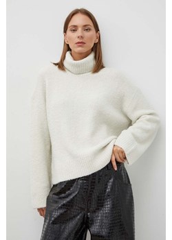 Samsoe Samsoe sweter wełniany damski kolor beżowy ciepły z golfem ze sklepu PRM w kategorii Swetry damskie - zdjęcie 166042677