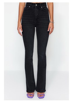 trendyol Dżinsy - Slim fit - w kolorze czarnym ze sklepu Limango Polska w kategorii Jeansy damskie - zdjęcie 166052096