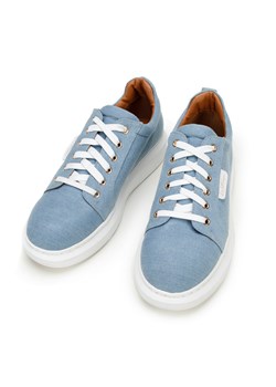 Damskie sneakersy dżinsowe na platformie jasny niebieskie ze sklepu WITTCHEN w kategorii Trampki damskie - zdjęcie 166071527